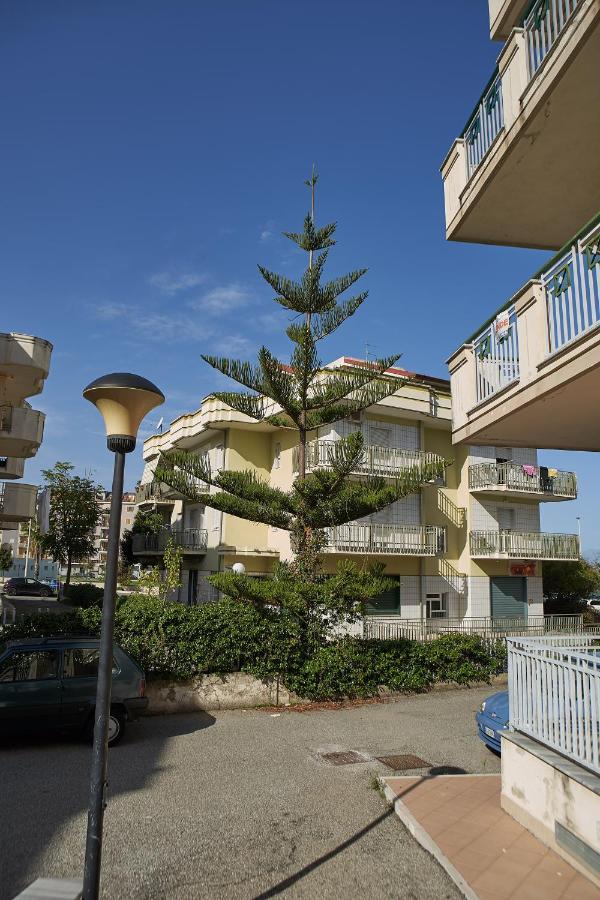 B&B Mary Grace Rossano Stazione Ngoại thất bức ảnh