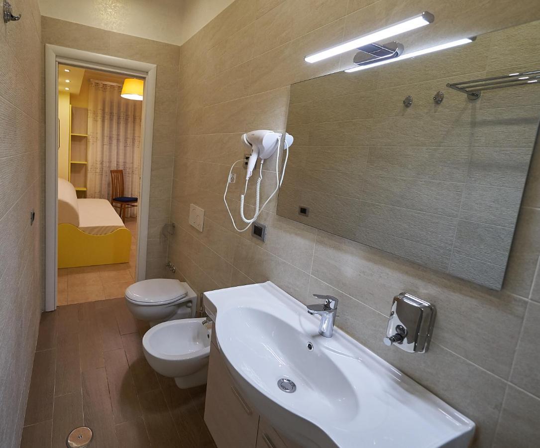 B&B Mary Grace Rossano Stazione Ngoại thất bức ảnh