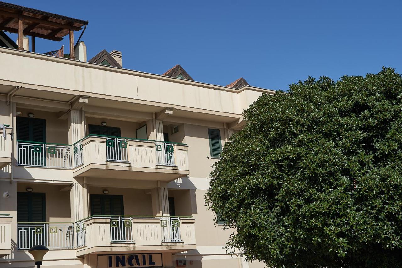 B&B Mary Grace Rossano Stazione Ngoại thất bức ảnh